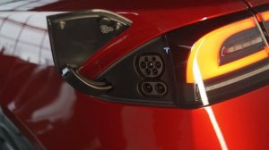 Обзор Tesla Model S (2023)