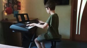 COFFIN DANCE на синтезаторе со звуком гитары