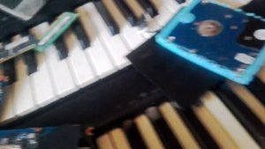 HP G! 250 не включается, горит и мигает индикатор зарядки