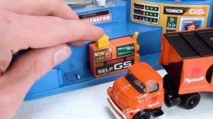 Learn Colors with Hot Wheels cars and motorized Tomica Parking Deck!