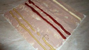 Рулет из лаваша с паштетом