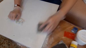 Мастер-класс "Как перекрасить кухонный гарнитур из МДФ с лопнувшей пленкой"