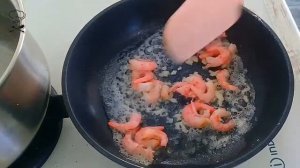 ПАСТА С КРЕВЕТКАМИ В СМЕТАННО - ЧЕСНОЧНОМ СОУСЕ__Оригинально Просто и очень Вкусно