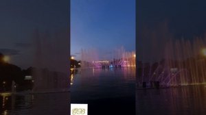 Свето-музыкальный фонтан в парке Горького