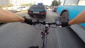 Как ездить на велосипеде в городе не стоит.