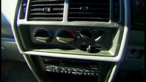 Mitsubishi Space Wagon (1997) Review