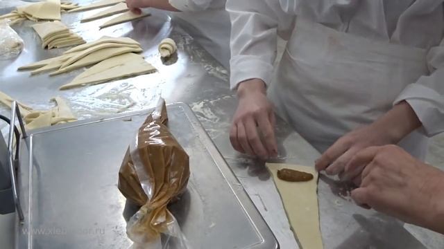 Как сделать слоеное тесто?