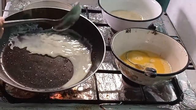 ПОТРЯСАЮЩЕ ВКУСНЫЙ ЯИЧНЫЙ РУЛЕТ!!!