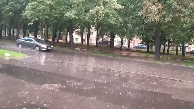 Включи 25 июля. Ливень в Москве. Ливень в Москве вчера. Вчерашний ливень в Москве. Июльский ливень.