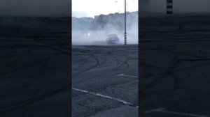 БМВ Е34 2.5 м50 дрифт много дыма