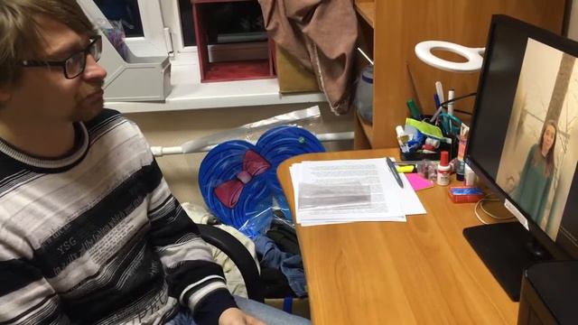 13 ноября 2020 Ваня смотрит 1-й раз поздравление от театралов смотреть онлайн