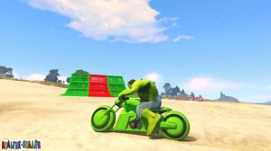 Мультфильм как катаются на Мотоциклах Супергерои.