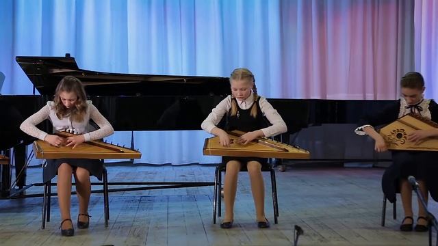 Ансамбль гусляров Лада Рязань В ТиховУральская плясовая смотреть онлайн