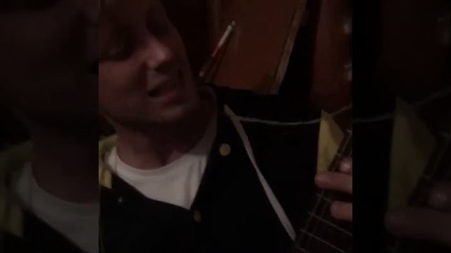 Походная гитара всегда уместна ????? смотреть онлайн