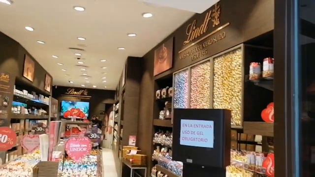 Весенний день в конце января. Снова прогулка. Старый город - район на Palma de Mallorca. смотреть онлайн