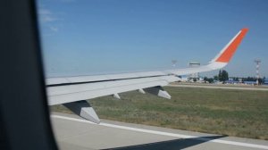 Самолет взлетает рейс Анапа-Москва Авиакомпания Аэрофлот Российские Авиалинии