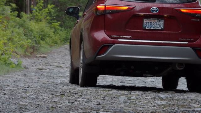 2020 Toyota Highlander Hybrid AWD Off-Road Review