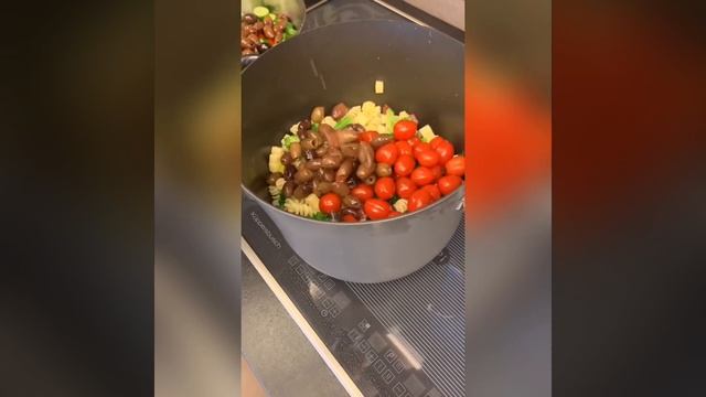 Итальянский оливье / Italian pasta salad. смотреть онлайн