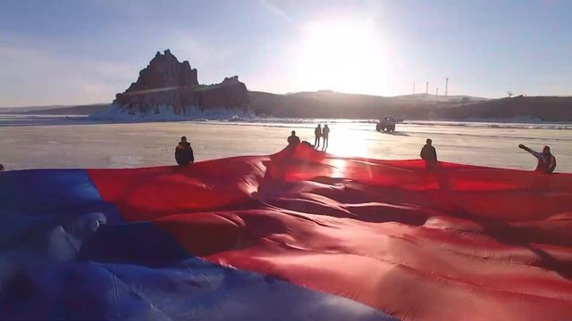 У одного из главных символов нашей страны официальный праздник! смотреть онлайн