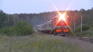 Тепловоз ТЭП70БС-220 с поездом №507 Ижевск - Новороссийск на перегоне Вешкайма - Шарлово