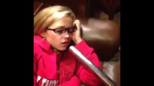 Засосал пылесосом спящую!!!