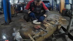 Toyota Land Cruizer 120 Prado замена топливного фильтра? ?? #СпецГараж