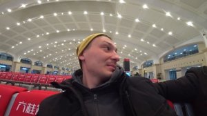 Беспредел в плацкарте. Отобрали вещи. Реакция китайцев на русского в поезде. 2