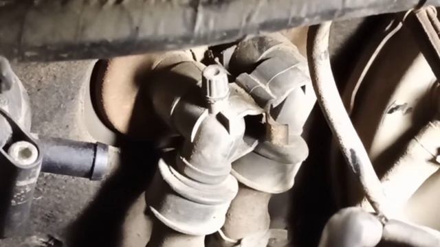 Замена радиатора печки на примере LIFAN BREEZ 1.6-2011; Часть 1: Разбор подпанельной смотреть онлайн