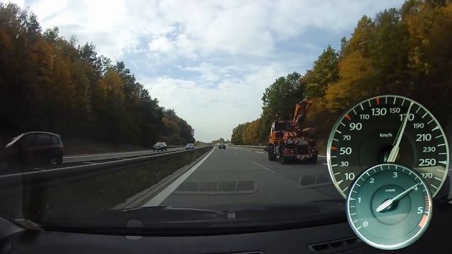 Renault Laguna III 2.0 DCI [Top Speed] [NO LIMIT AUTOBAHN] смотреть онлайн