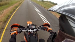 KTM 690 Enduro R vs BMW F800 GS