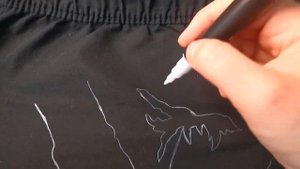 Рисуем акриловым маркером на ткани