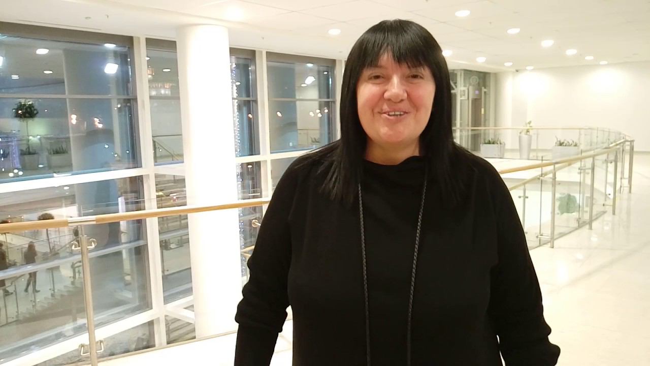 Алла Духова поздравляет ансамбль "Русская песня" с юбилеем