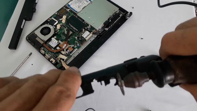 Notebook NÃO CARREGA - Adaptação conector de carga QUEBRADO смотреть онлайн