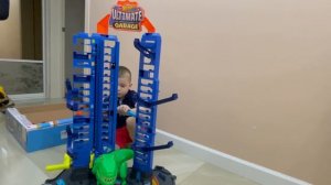 Распаковка парковки Hotwheels