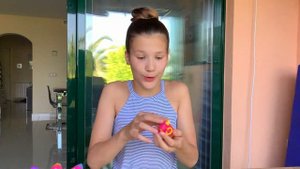 2 MINUTOS para AGARRAR TODO LO QUE PUEDA en la PISCINA 💦 CONSIGO BANANAS! | Daniela Golubeva