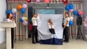Веселая сценка.1 день из жизни учителя