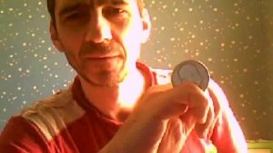 как круто крутить монетку.Ручеёк!Ловкость рук!how cool twist monetku.Rucheёk! Sleight of hand!