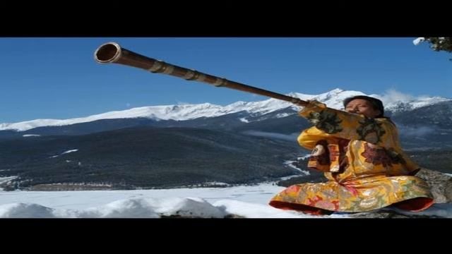 Тибетская ритуальная музыка. - Ламы и монахи четырех великих школ.