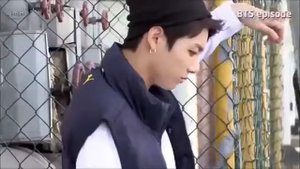 ♥️🌟слева горы 🏔️ справа 🏔️ а вдали Кавказ там чонгуки зажигали свои народный джас🌟♥️