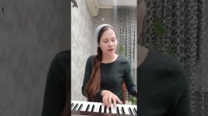 #7 "Стою под Крестом Твоим странницей...". Любимые христианские песни всех времён.