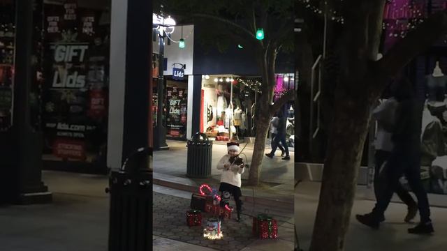 Karolina Protsenko violin - Just the way you are Bruno Mars Violin Cover street performance #viral смотреть онлайн