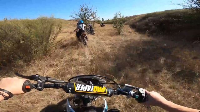 Покатушки толпой по лесу/ Питбайки, альфы? смотреть онлайн