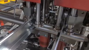 Лестничные лотки НЛЗ   Лестничные лотки НЛЗ с соединением быстрый монтаж "папа-мама"