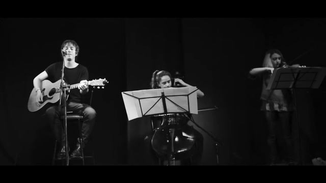 Ignacio Pagani & Luli Brugo - Losing My Religion (REM Cover) Vivo Paseo la Plaza смотреть онлайн