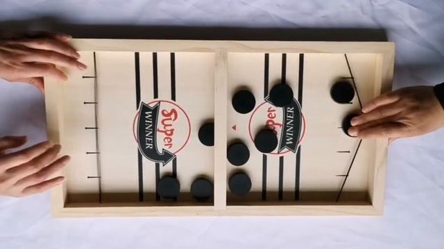 Sling Puck Battle Board Game смотреть онлайн