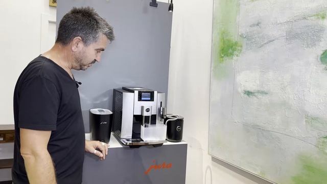 Limpieza del sistema de leche en las cafetera Jura