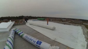 Плоская кровля дома