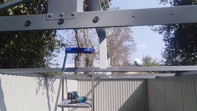 Сборка крыши хозблока Подсобник, ч. 1 смотреть онлайн