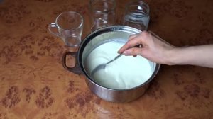 Вкусная, полезная, густая, натуральная сметана на закваске.