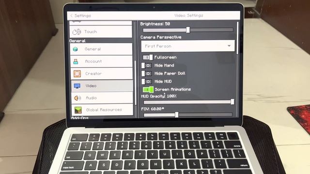 Playing Minecraft on M2 MacBook Air 2022! (HDR) смотреть онлайн